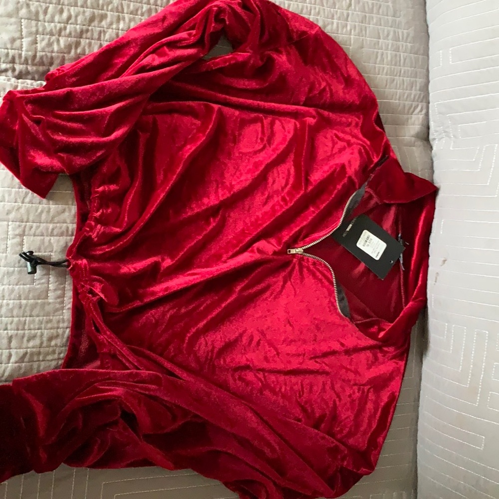 Burgundy velvet long sleeved crop top